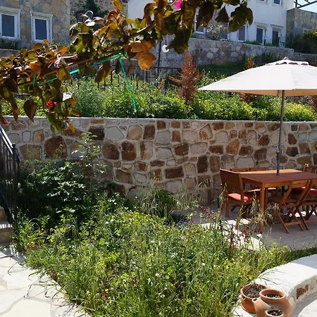 Guemuesluek Village Feriehus Gümüşlük